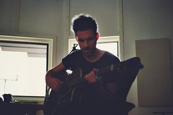 Marijn van der Meer working on "Cradle" song. Photo © Rui Reis Maia