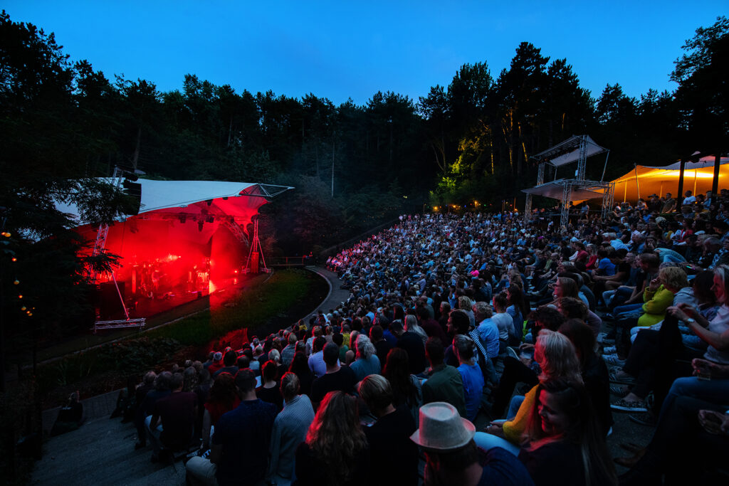 HAEVN in Caprera Air Theatre. Photo © Kim Balster