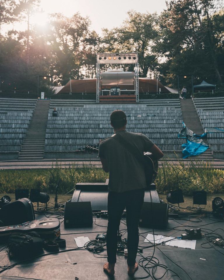 Matt Perriment in Caprera Open Air Theatre. Photo © Matt Perriment